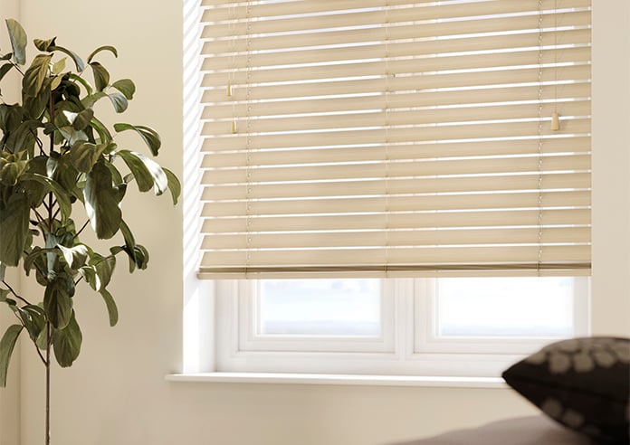 Malmo, Sand - Motorised Venetian Blind - Image 5